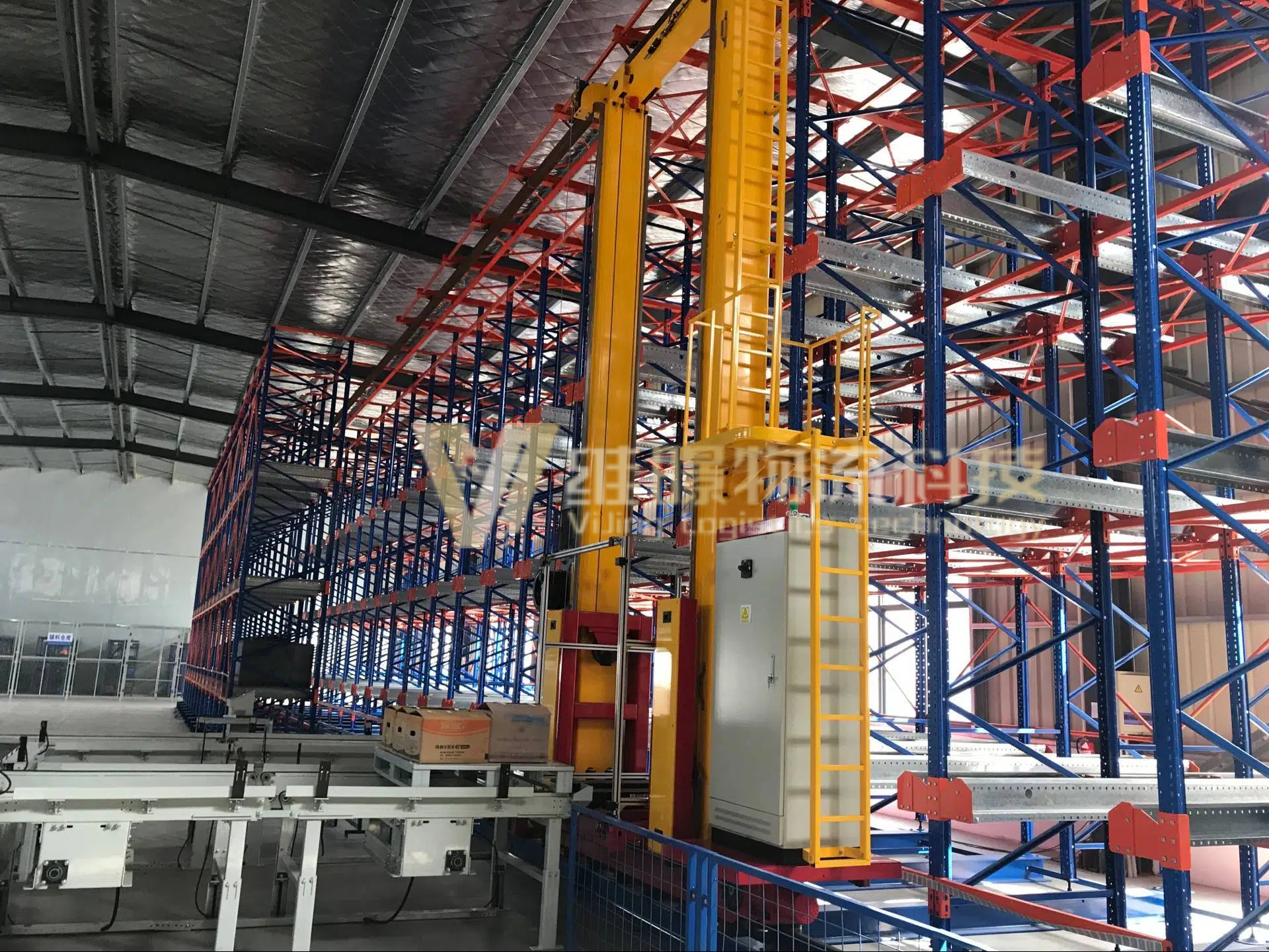 堆垛機與穿梭車:解鎖智能倉儲不同應(yīng)用場景的核心力量